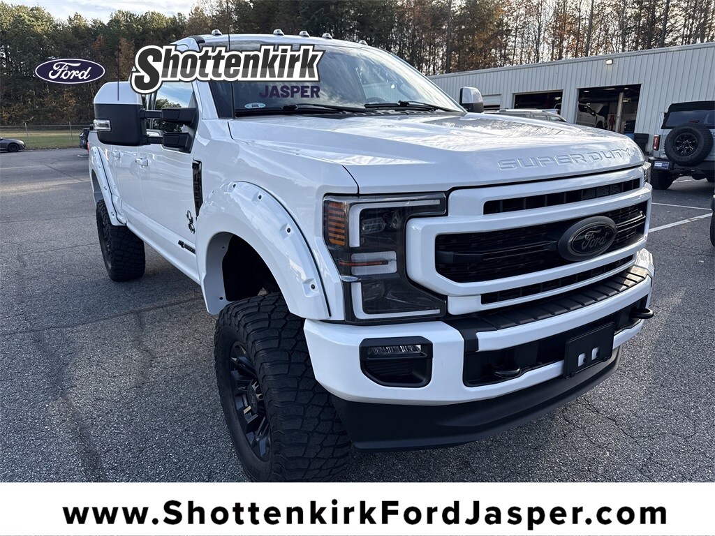 Used 2022 Ford F-250 Lariat Crew Cab Truck
