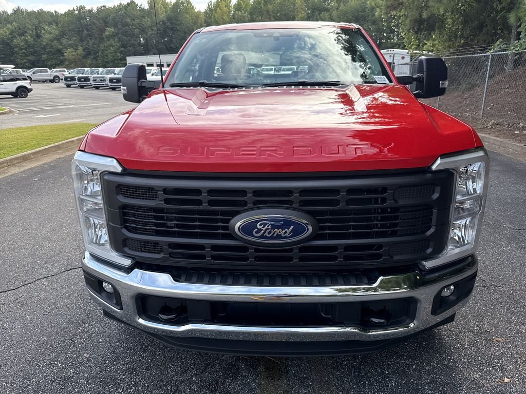 2026 Ford F-350 Super Duty XL - Photo 2