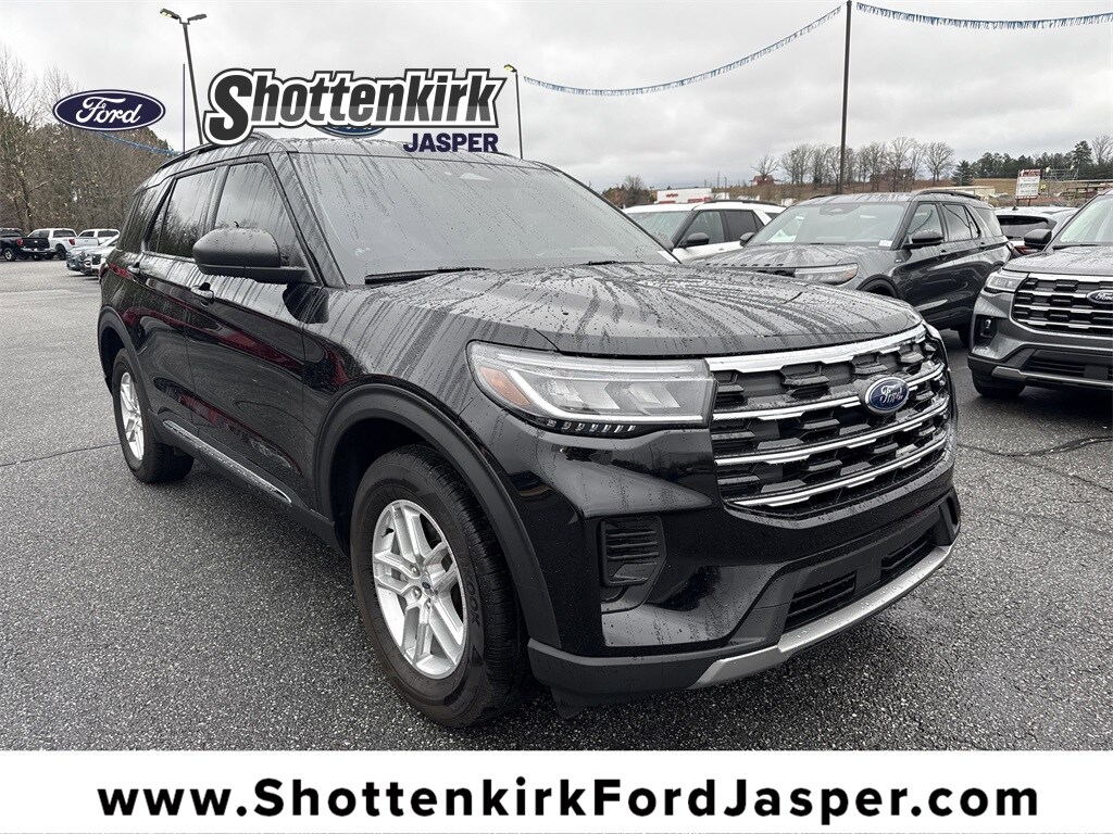 Used 2025 Ford Explorer Active SUV