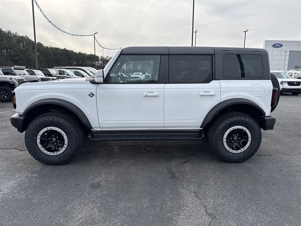 New 2025 Ford Bronco Outer Banks SUV
