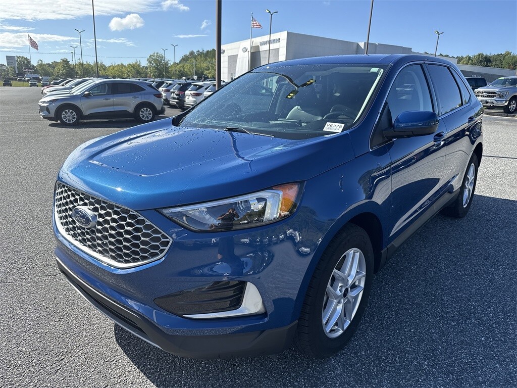 Used 2024 Ford Edge SEL SUV