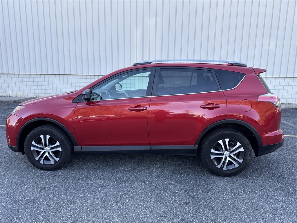 Used 2017 Toyota RAV4 LE SUV