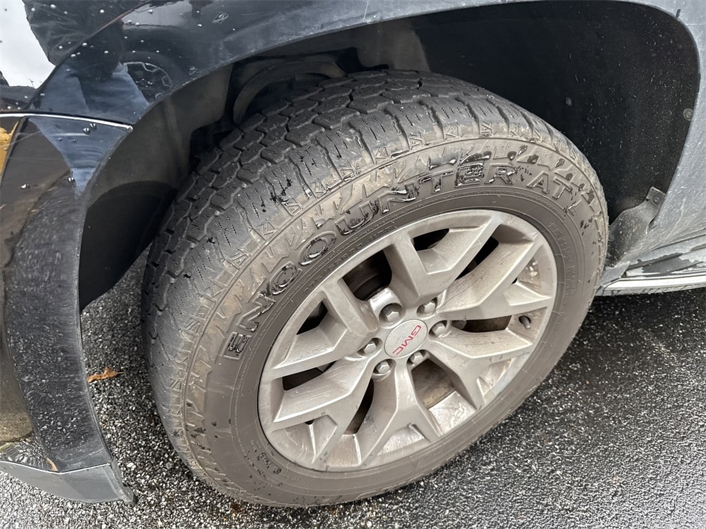 Used 2017 GMC Yukon SLT SUV