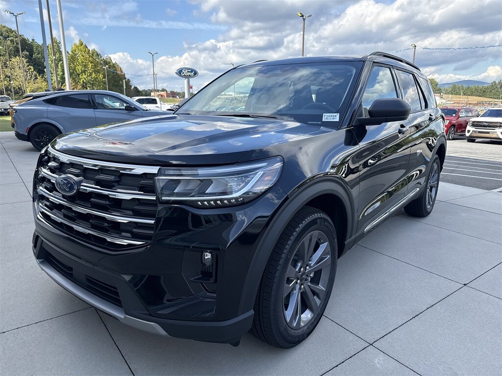 New 2025 Ford Explorer Active SUV