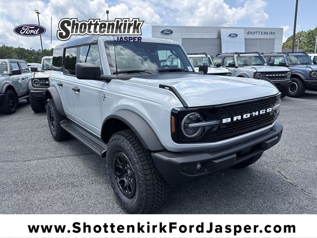New 2026 Ford Bronco Outer Banks SUV