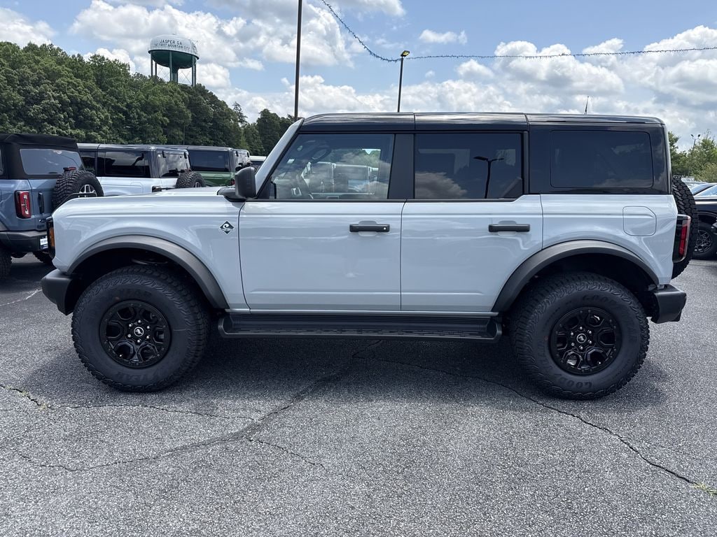 New 2026 Ford Bronco Outer Banks SUV