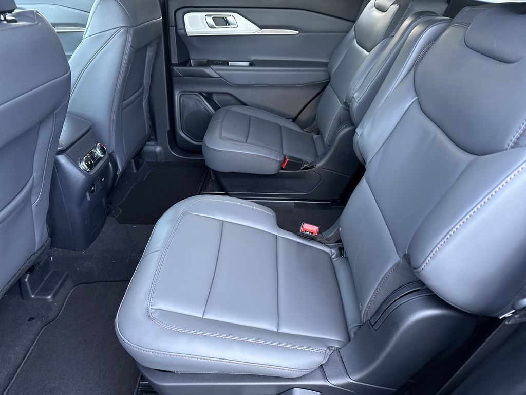 2026 Ford Explorer Active - Photo 21