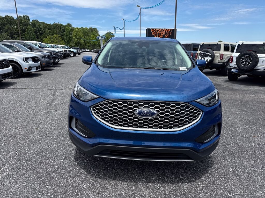 Used 2024 Ford Edge SEL SUV