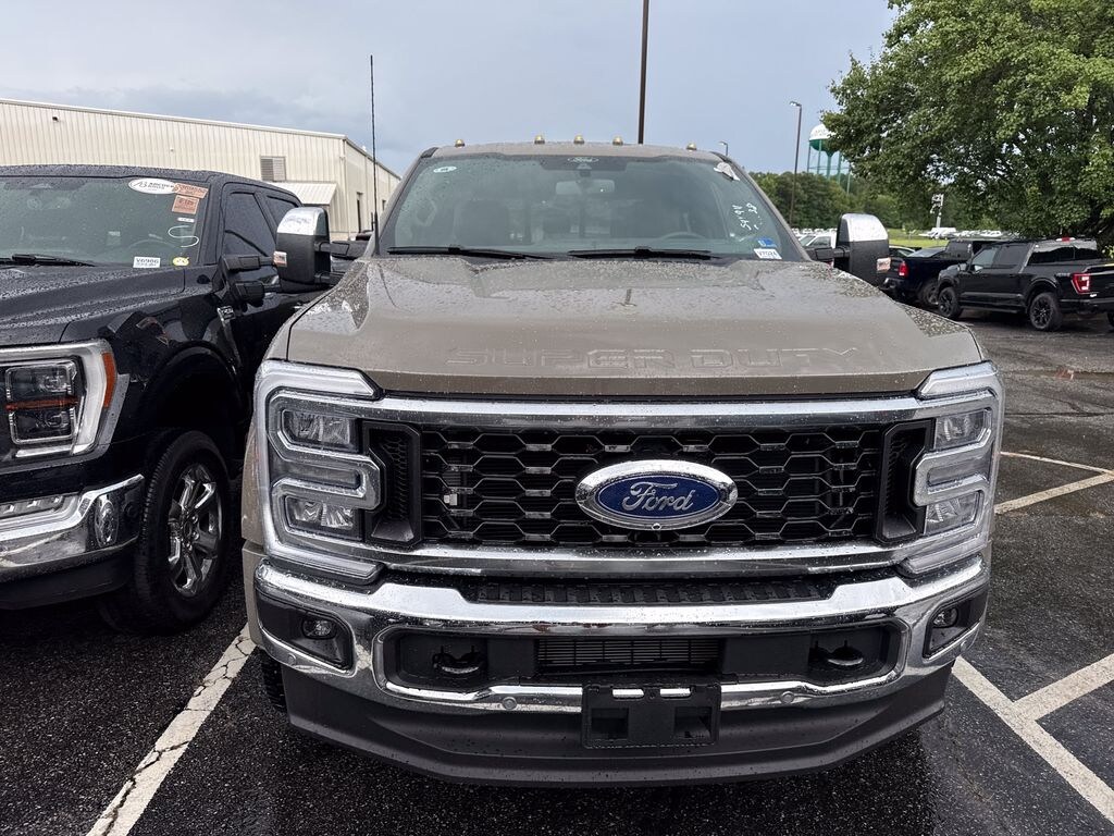 Used 2026 Ford F-450 King Ranch DRW Crew Cab Long Bed Truck