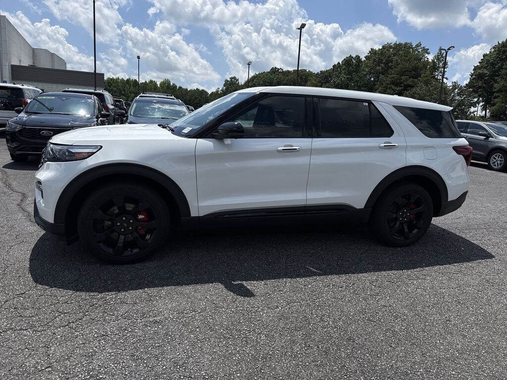 Used 2022 Ford Explorer ST SUV