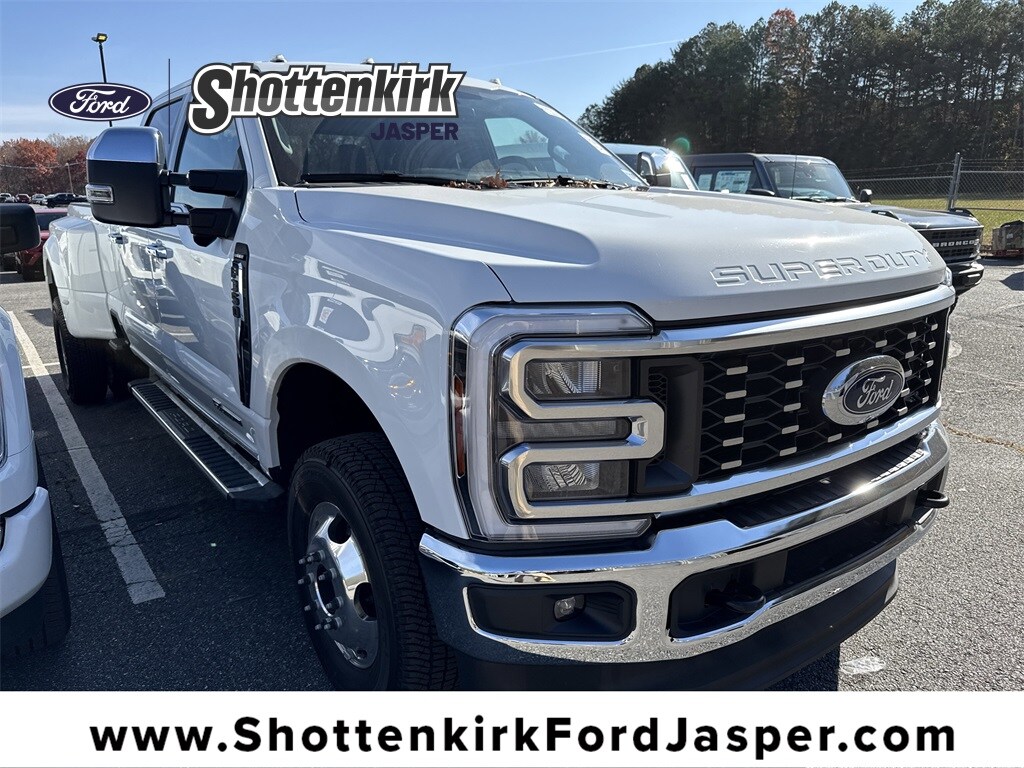 Used 2025 Ford F-350 Lariat Super Duty Crew Cab Long Bed Truck