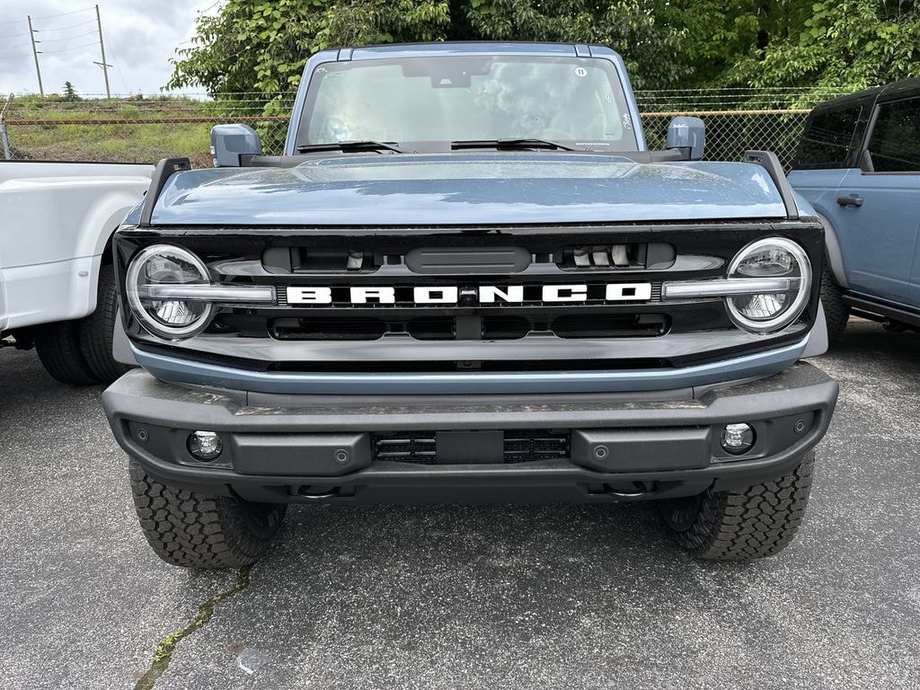 New 2025 Ford Bronco Outer Banks SUV