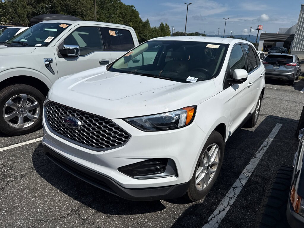 Used 2024 Ford Edge SEL SUV