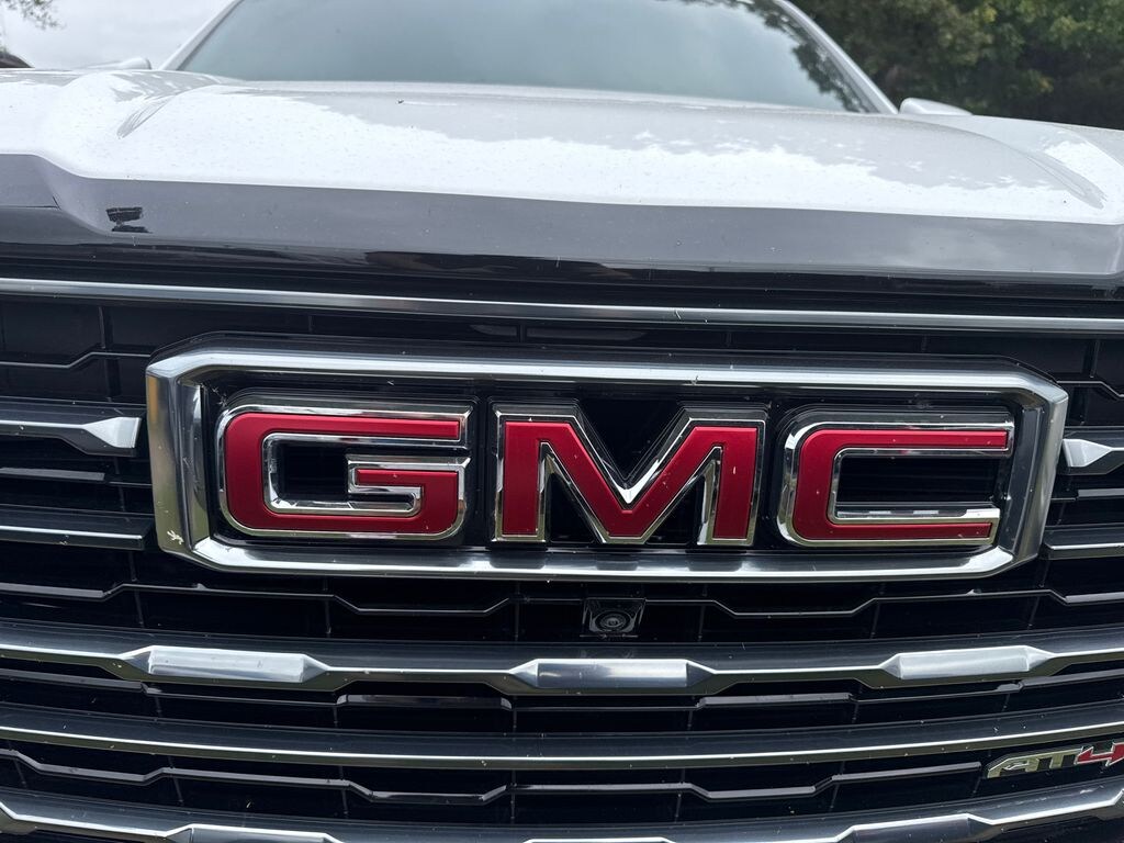 Used 2025 GMC Yukon AT4 SUV