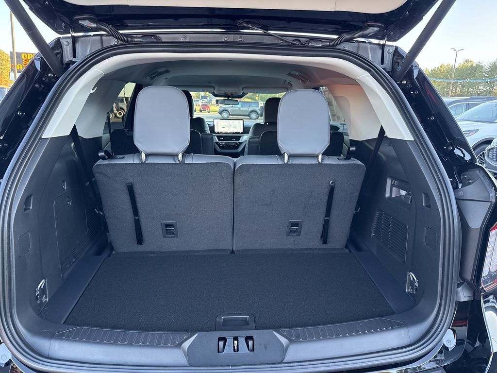 2026 Ford Explorer Active - Photo 19