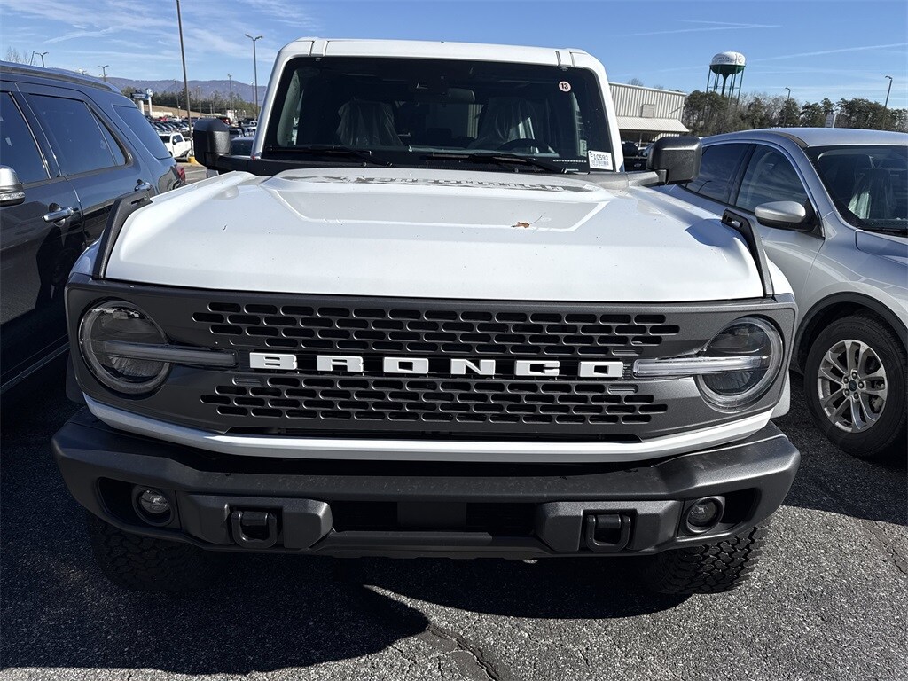 New 2025 Ford Bronco Badlands SUV
