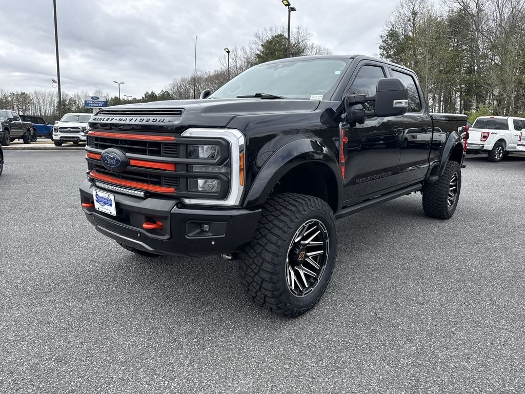 Used 2023 Ford F-250 Lariat Crew Cab Truck