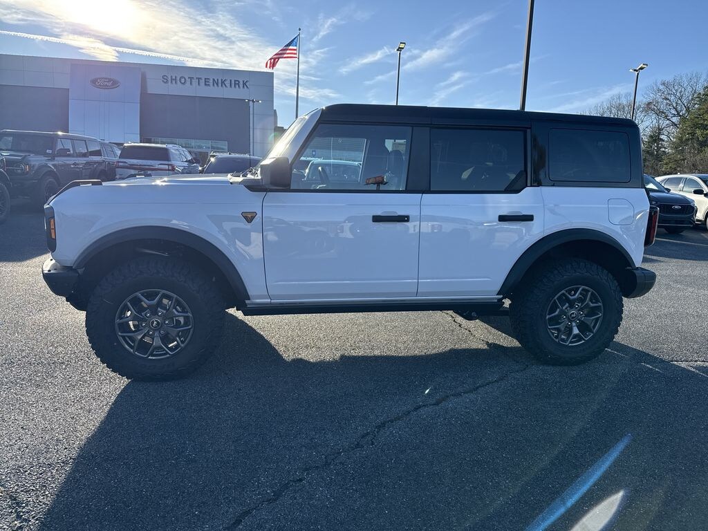 New 2025 Ford Bronco Badlands SUV