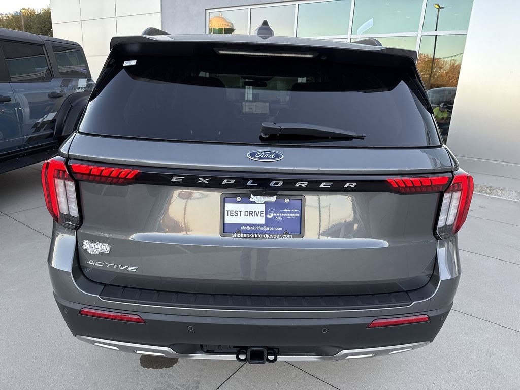 2026 Ford Explorer Active - Photo 11
