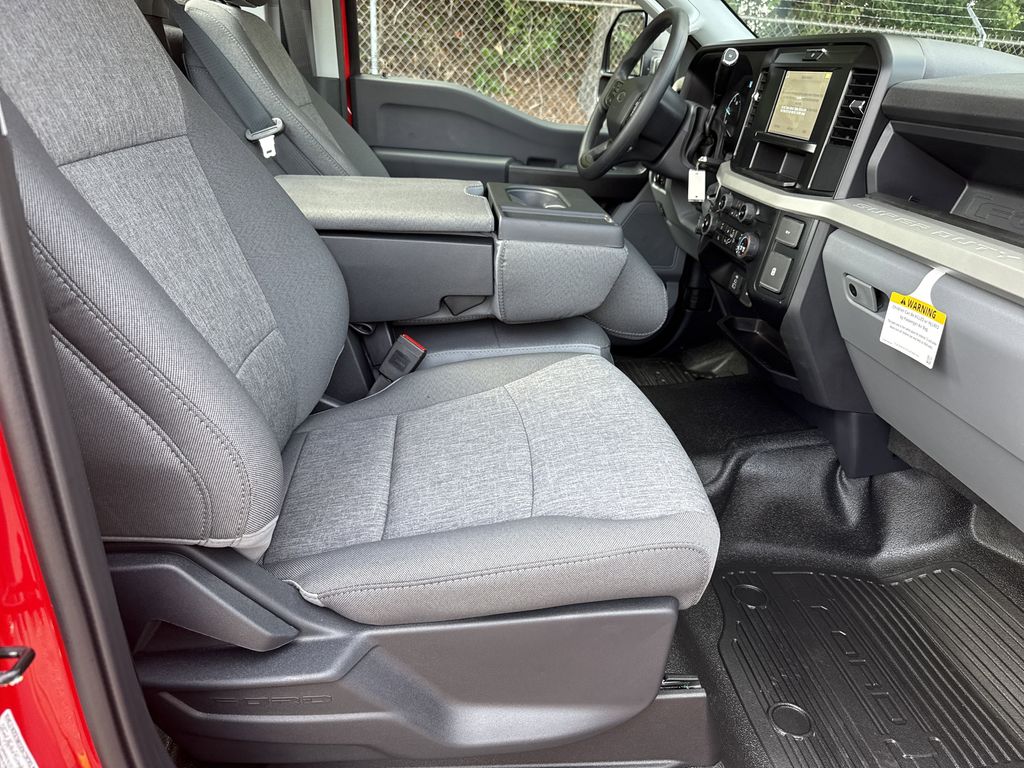 2026 Ford F-350 Super Duty XL - Photo 14