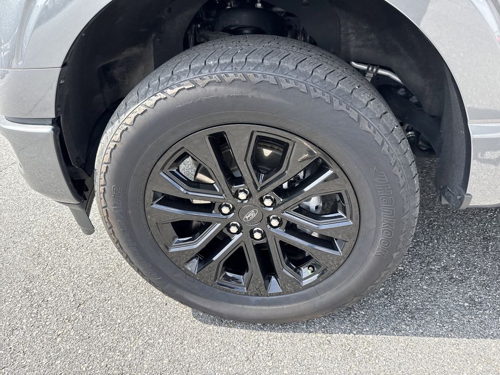 2025 Ford F-150 Lariat - Photo 11