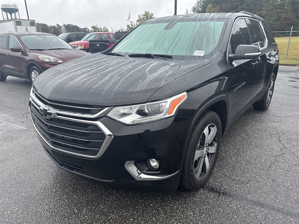 Used 2021 Chevrolet Traverse LT Leather SUV
