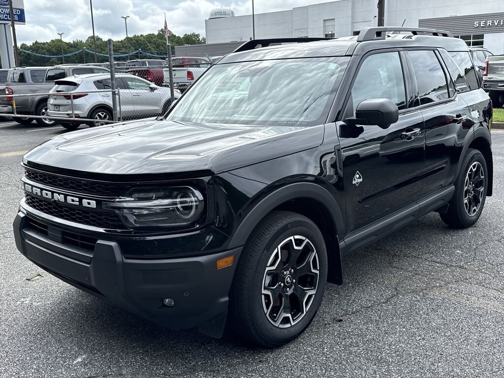 Used 2025 Ford Bronco Sport Outer Banks SUV