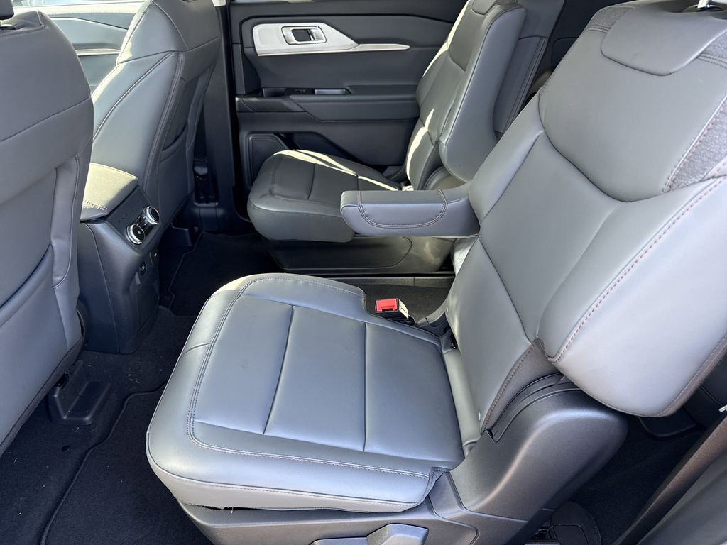 2026 Ford Explorer Active - Photo 21