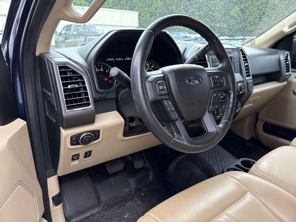 Used 2015 Ford F-150 XLT Crew Cab Short Bed Truck