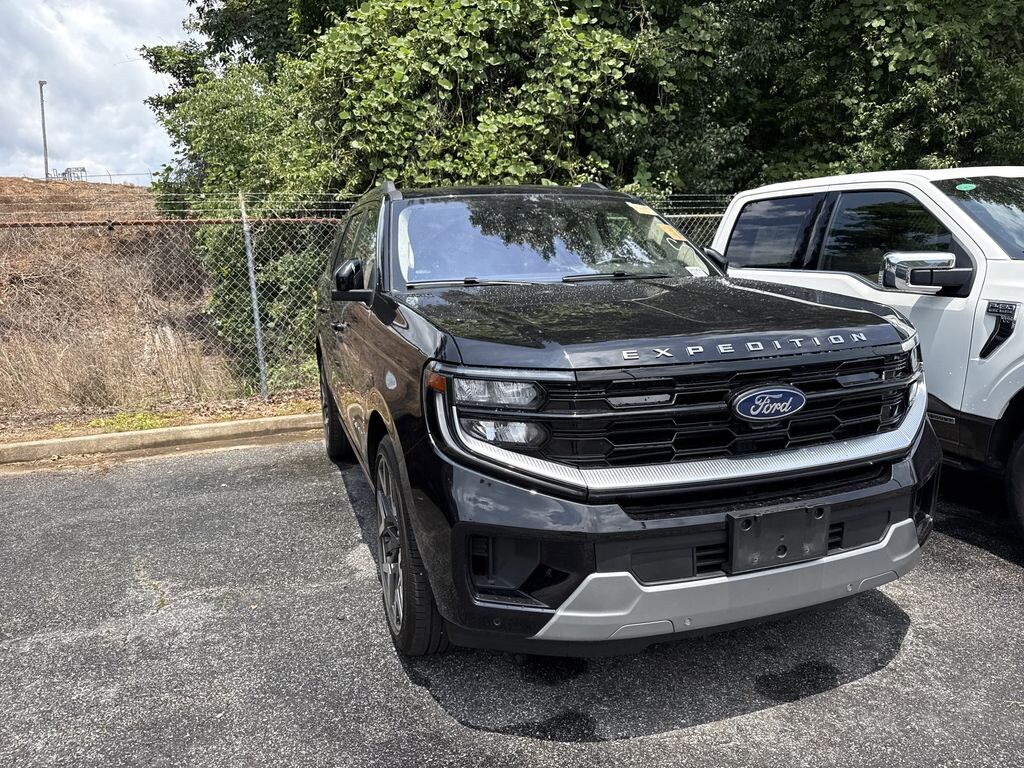 Used 2025 Ford Expedition Platinum SUV