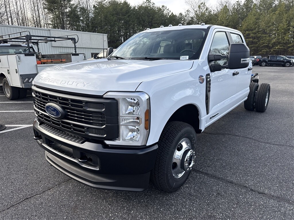 New 2026 Ford F-350SD XL DRW Chassis