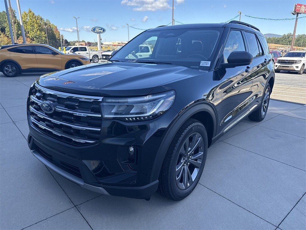 New 2025 Ford Explorer Active SUV