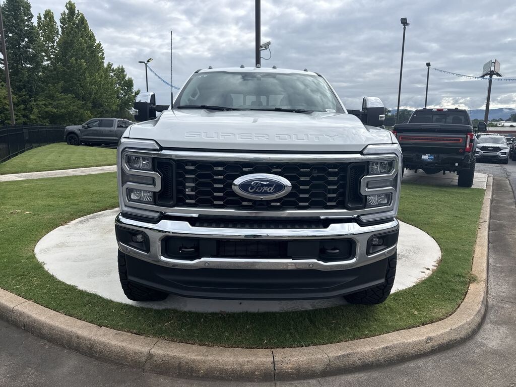 New 2026 Ford F-350SD Lariat DRW Truck