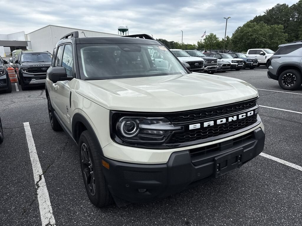 Used 2025 Ford Bronco Sport Outer Banks SUV