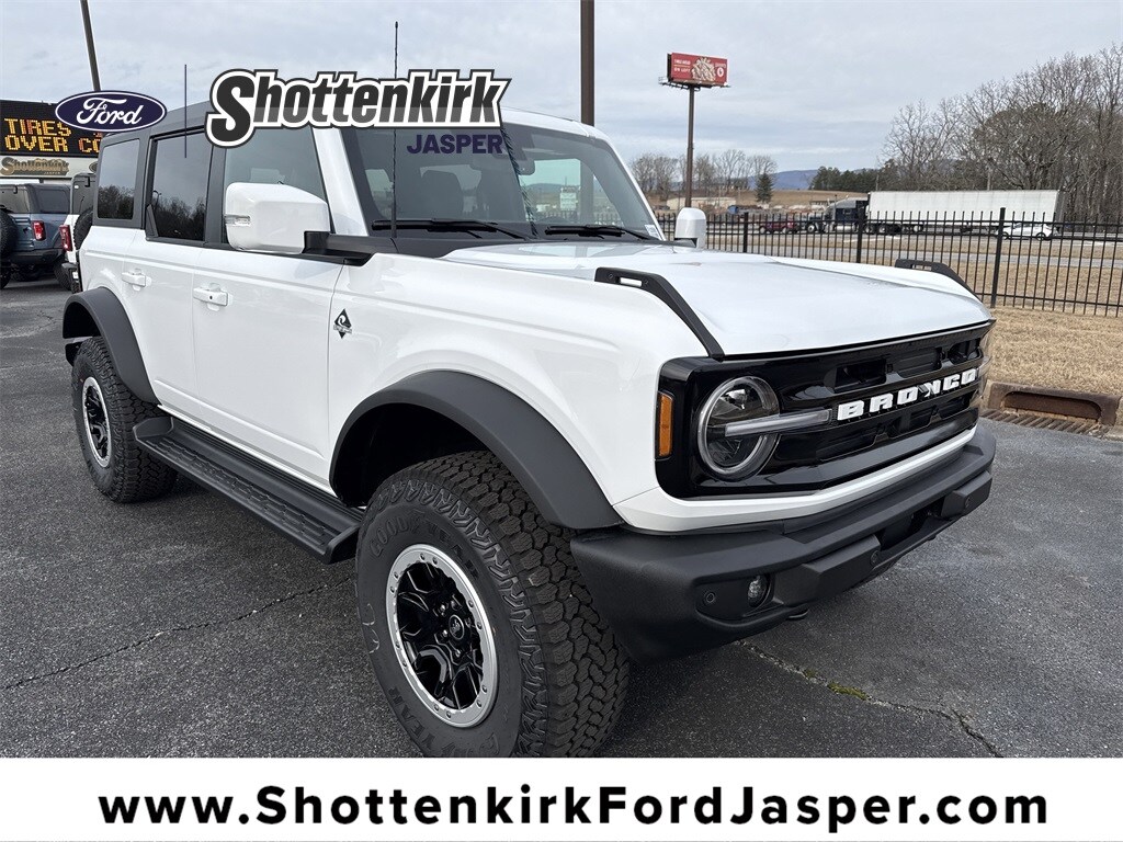 New 2025 Ford Bronco Outer Banks SUV