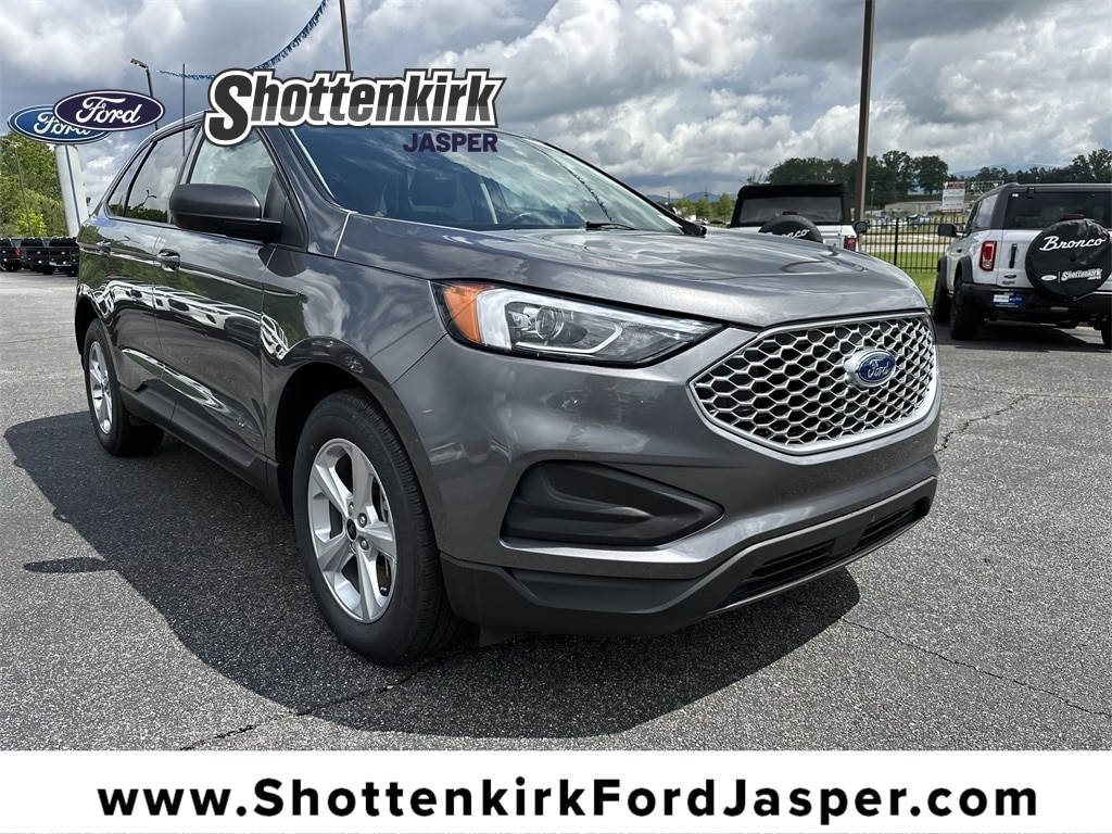 Used 2024 Ford Edge SE SUV