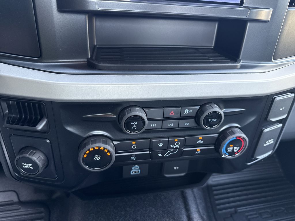 2026 Ford F-350 Super Duty XL - Photo 24