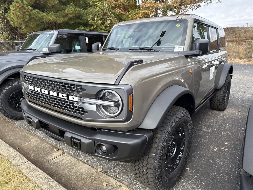 New 2025 Ford Bronco Badlands SUV