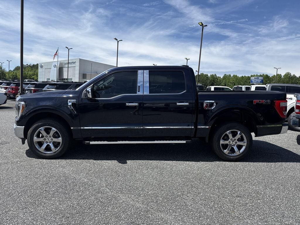 Used 2023 Ford F-150 Lariat Crew Cab Truck