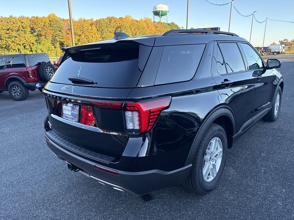 2026 Ford Explorer Active - Photo 7