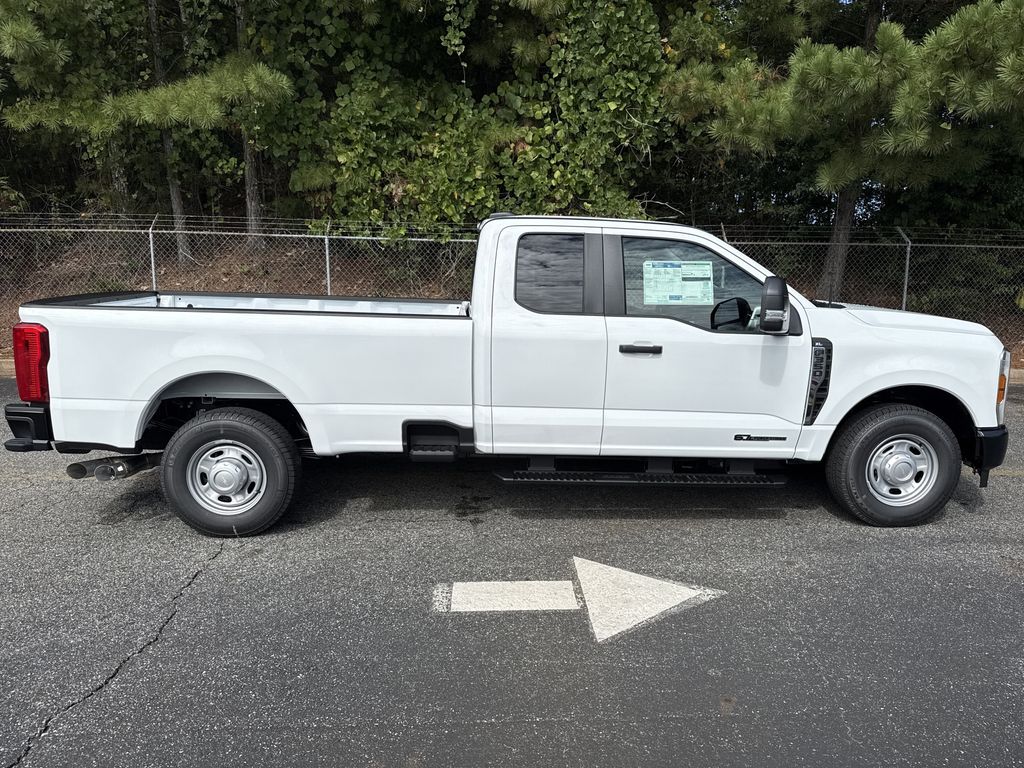 2026 Ford F-350 Super Duty XL - Photo 8
