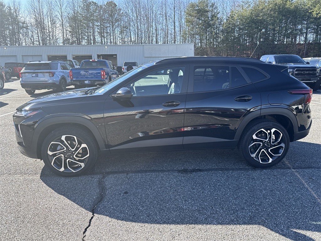 Used 2024 Chevrolet Trax 2RS SUV