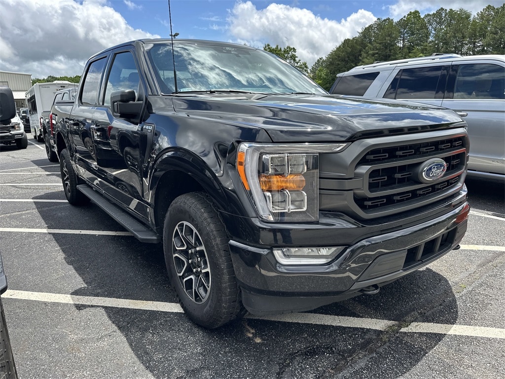 Used 2022 Ford F-150 XLT Crew Cab Short Bed Truck