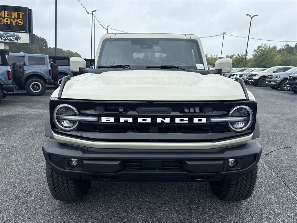 New 2025 Ford Bronco Outer Banks SUV