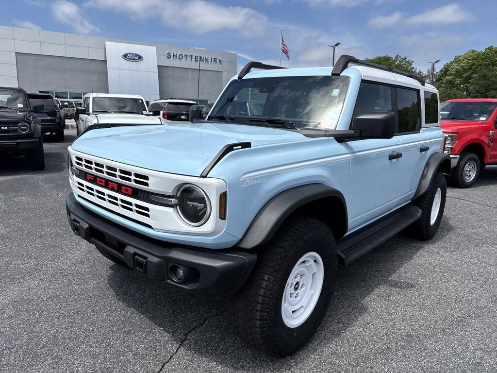 Used 2025 Ford Bronco Heritage Edition SUV