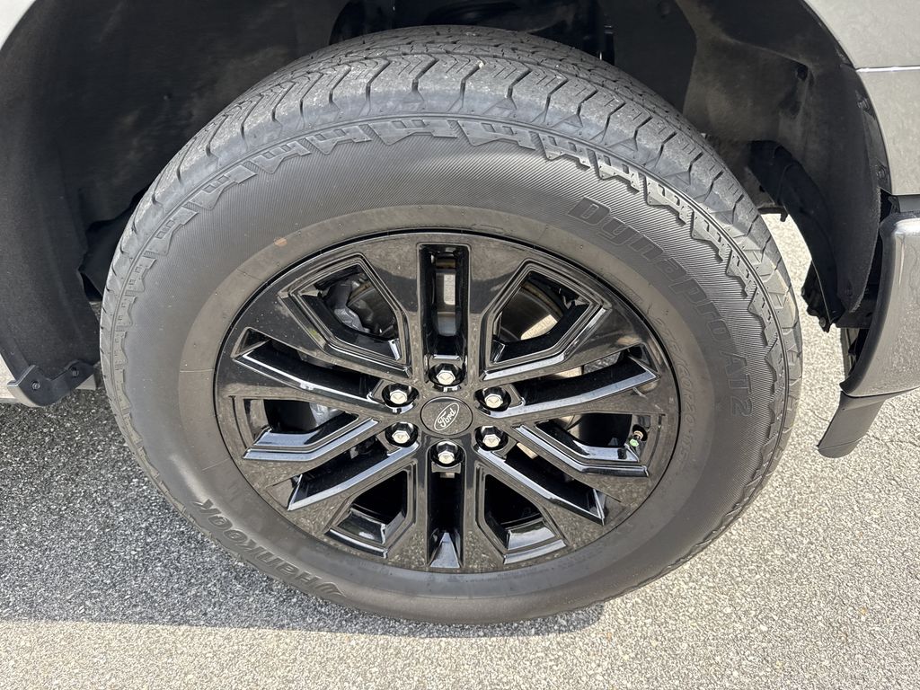 2025 Ford F-150 Lariat - Photo 12