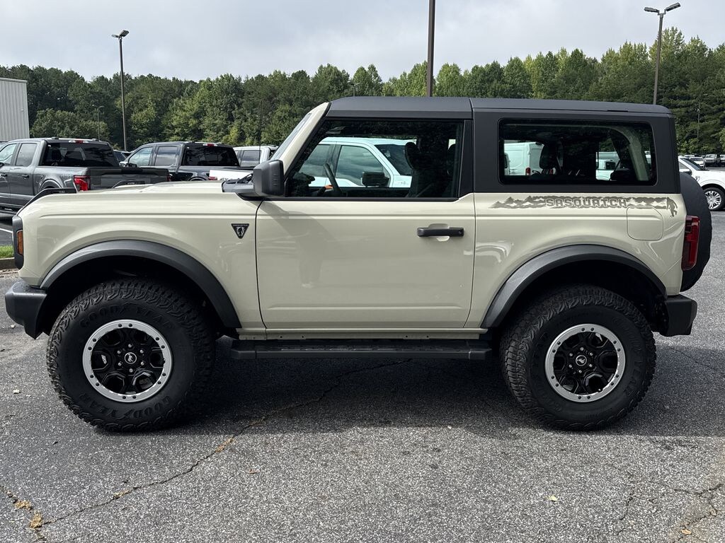 Used 2025 Ford Bronco Base SUV