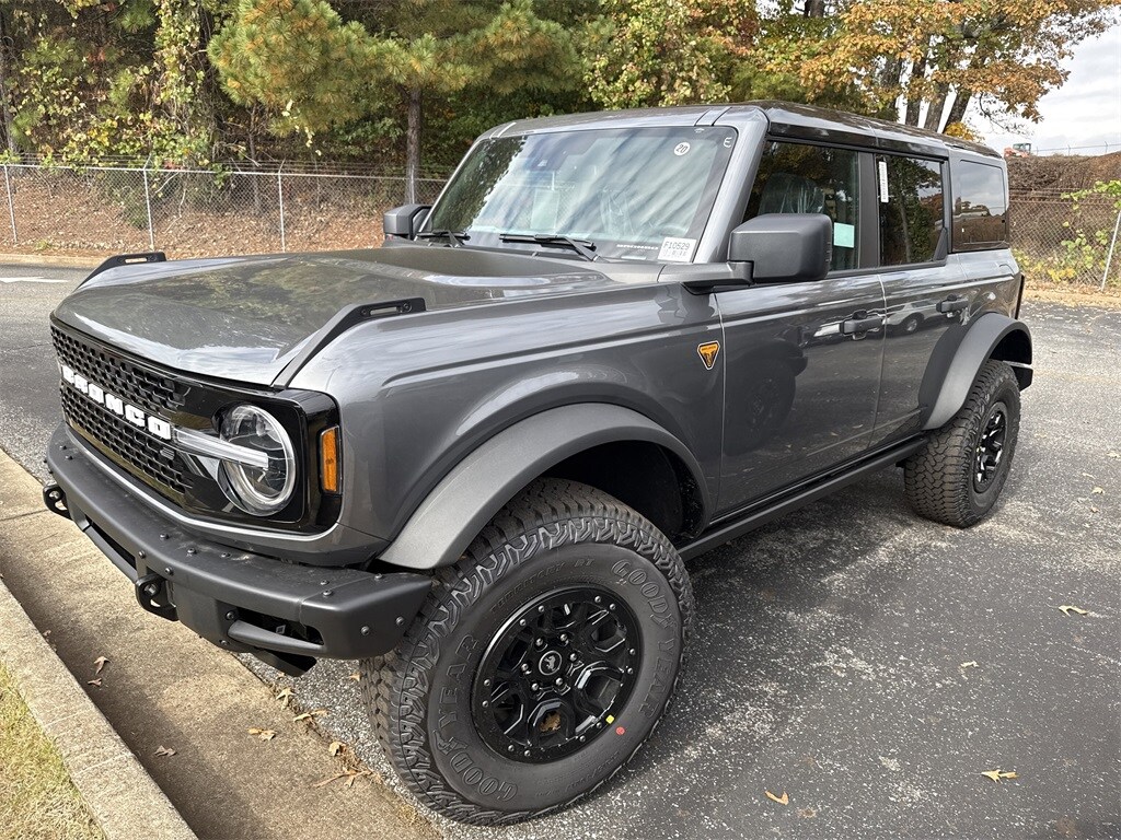 New 2025 Ford Bronco Badlands SUV
