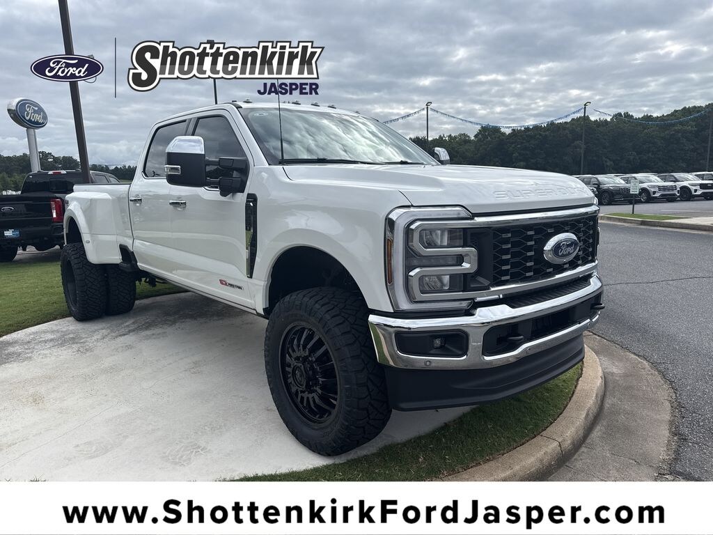 New 2026 Ford F-350SD Lariat DRW Truck