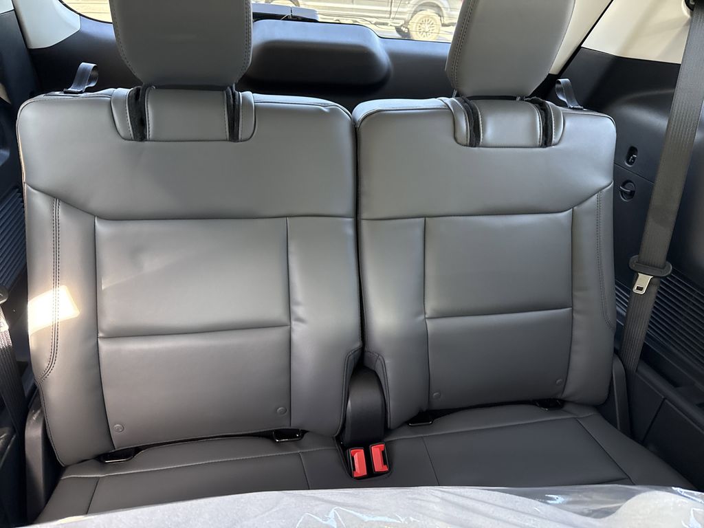 2026 Ford Explorer Active - Photo 16